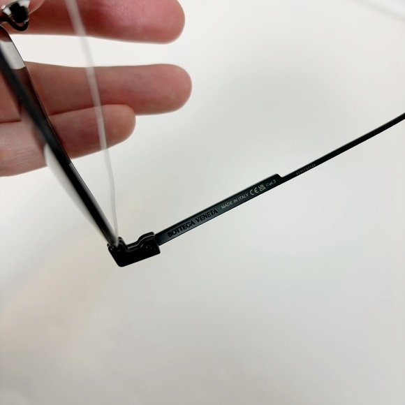 FLAW Bottega Veneta Metal Double Bridge Pilot in Shiny Black & Grey - Picture 9 of 12